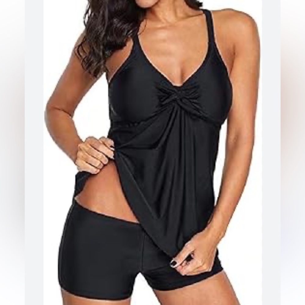 NWOT women’s modest 2 piece swimsuit solid black tank top w/ swim shorts